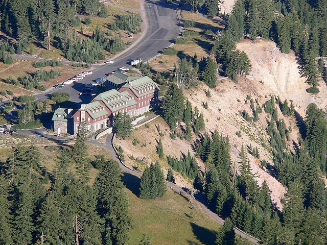 Crater-Lake-Lodge-01