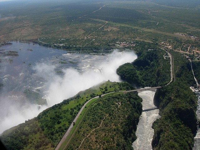 Victoria-Falls-17