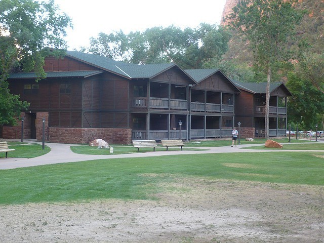 Zion-Lodge-11