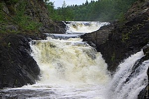 Водопад Кивач в Карелии