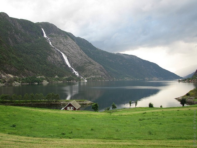 Langfossen-01