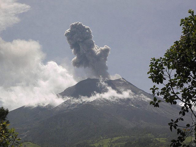 vulkan-tungurahua-01