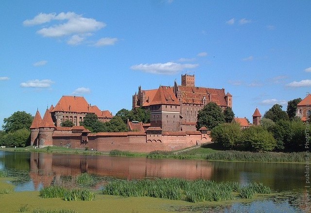 zamok-marienburg-01