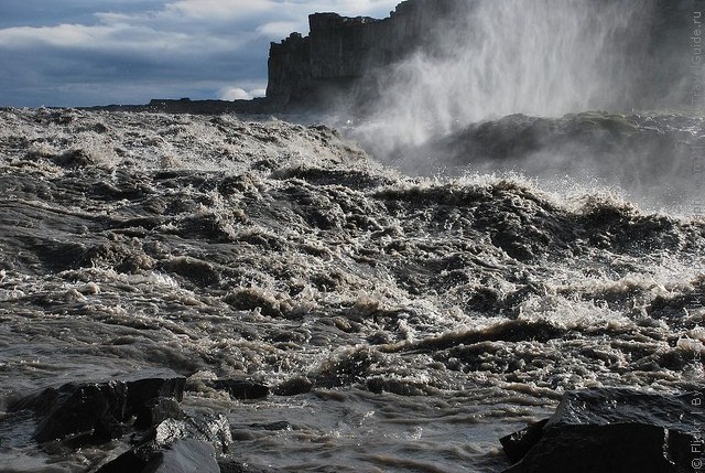 vodopad-dettifoss-05