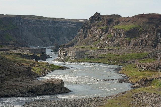 vodopad-dettifoss-12