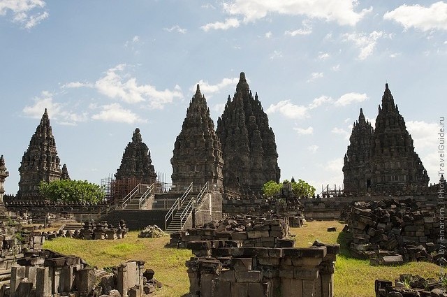 top10-kompleks-hramov-prambanan