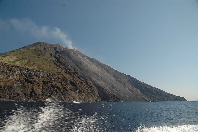 vulkan-stromboli-02