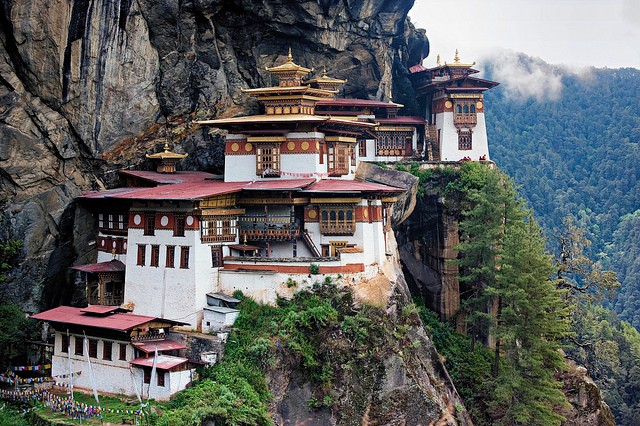 taktsang-lakhang-01