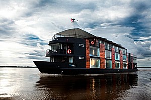 Плавучий отель Aqua Expeditions на Амазонке