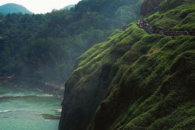 vodopad-huangoshu-07