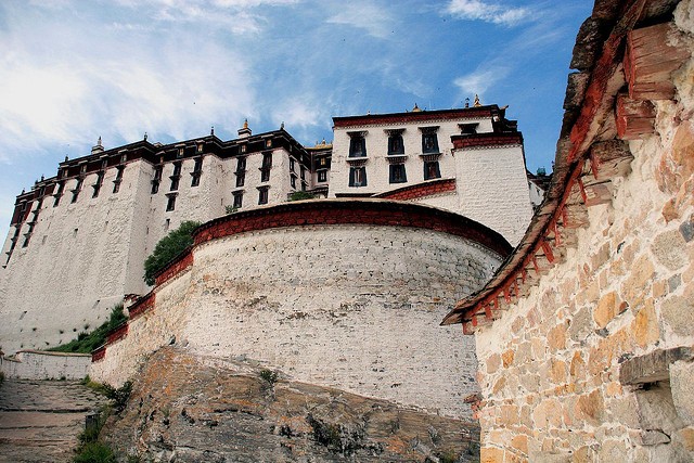 dvorec-potala-03