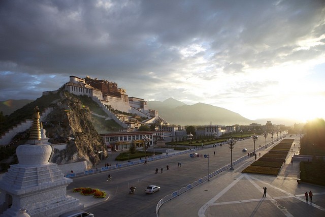 dvorec-potala-17