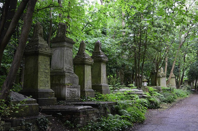 highgate-cemetery-07