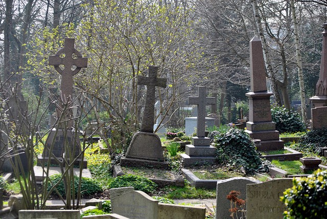 highgate-cemetery-16