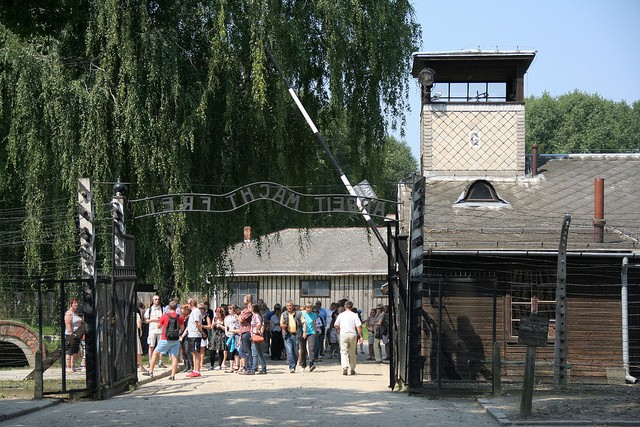 auschwitz-birkenau-16