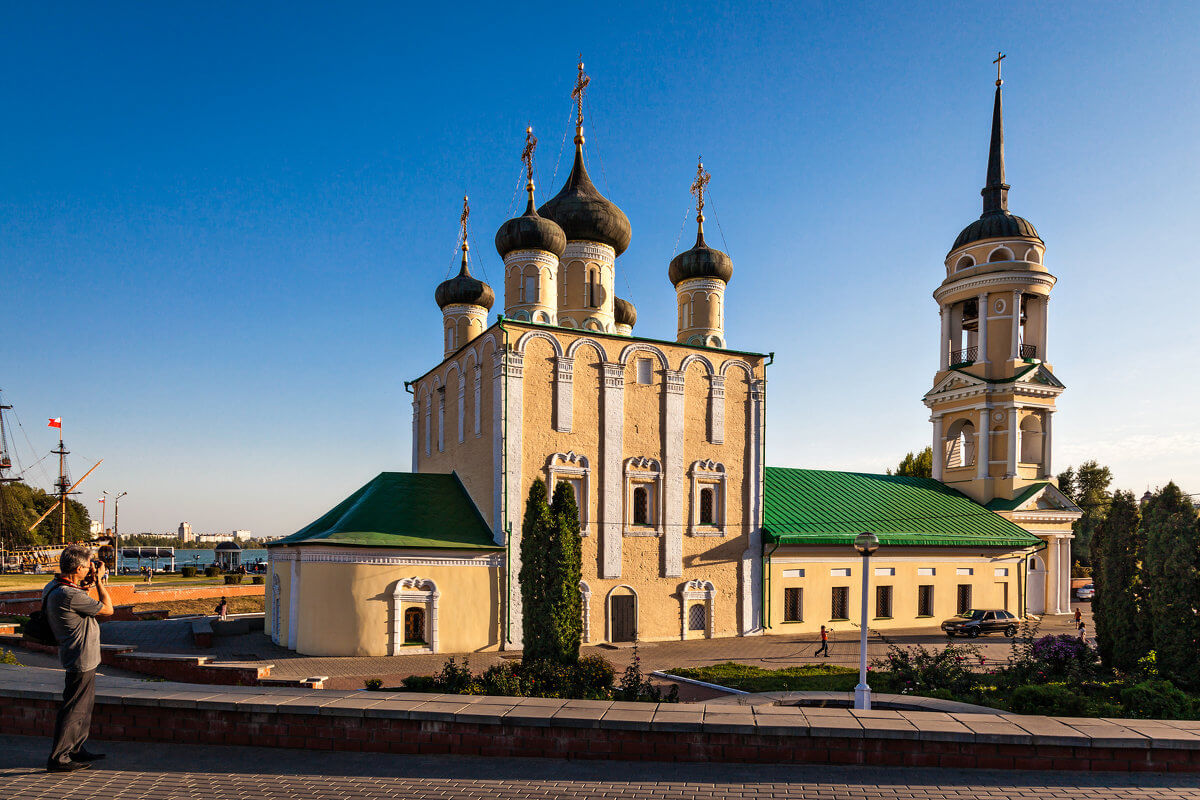 Храм на Адмиралтейской площади Воронежа.