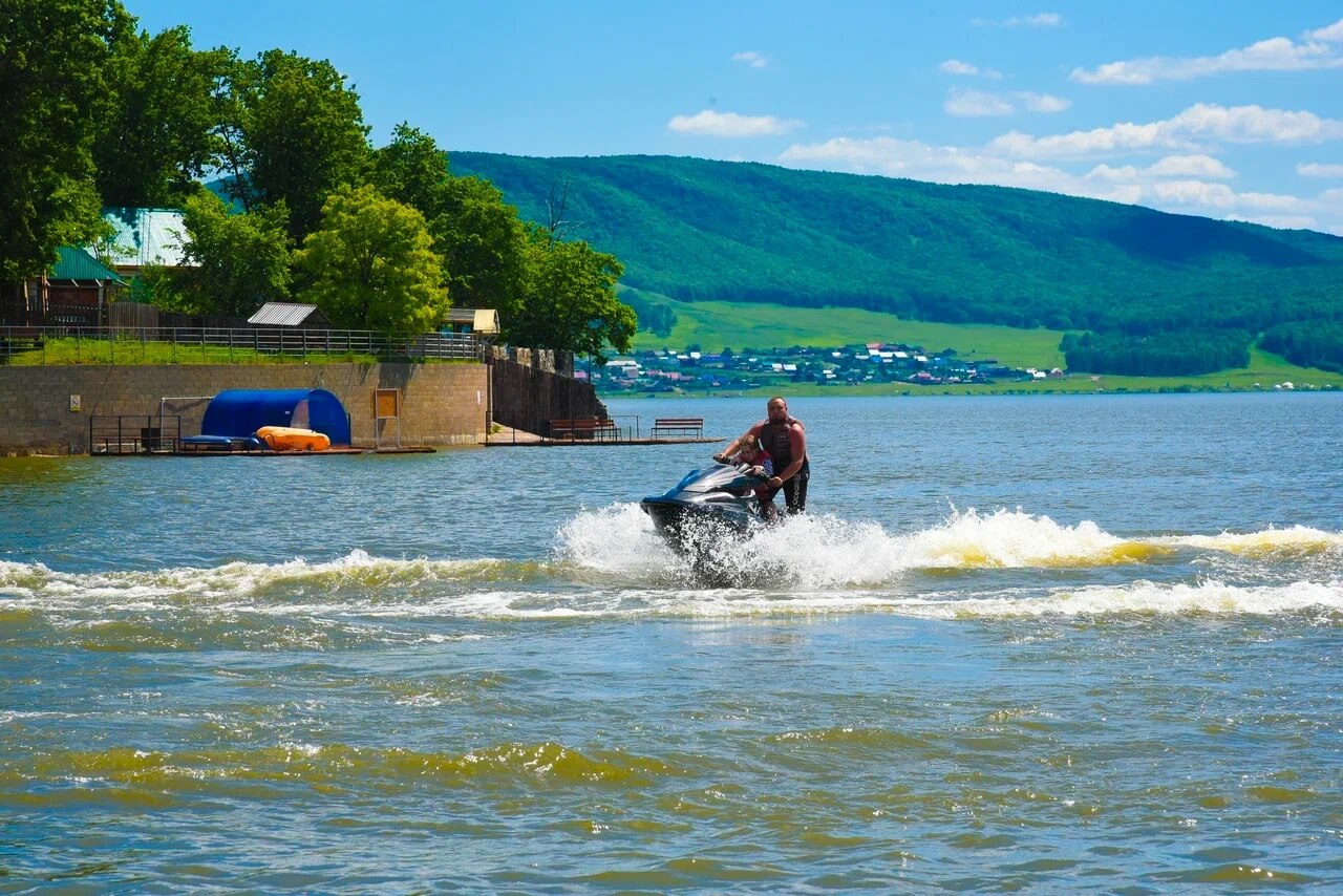 Отдых на Нугушском водохранилище.