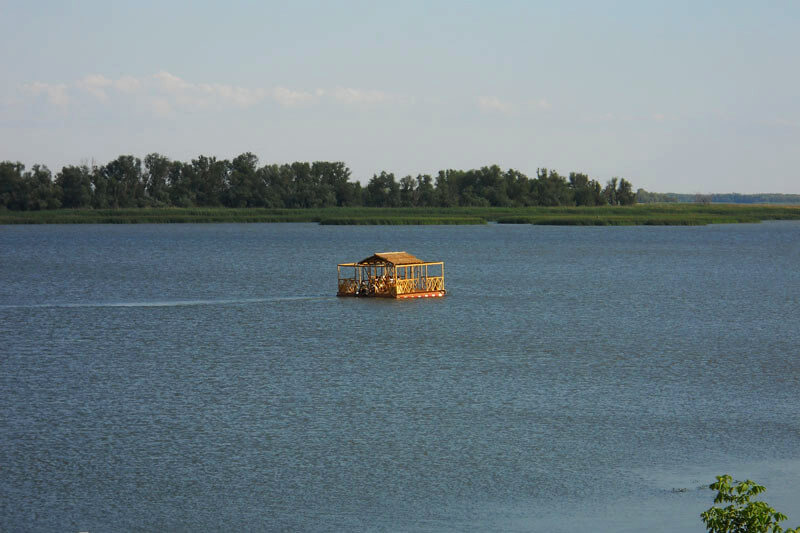 Беседка "на воде".